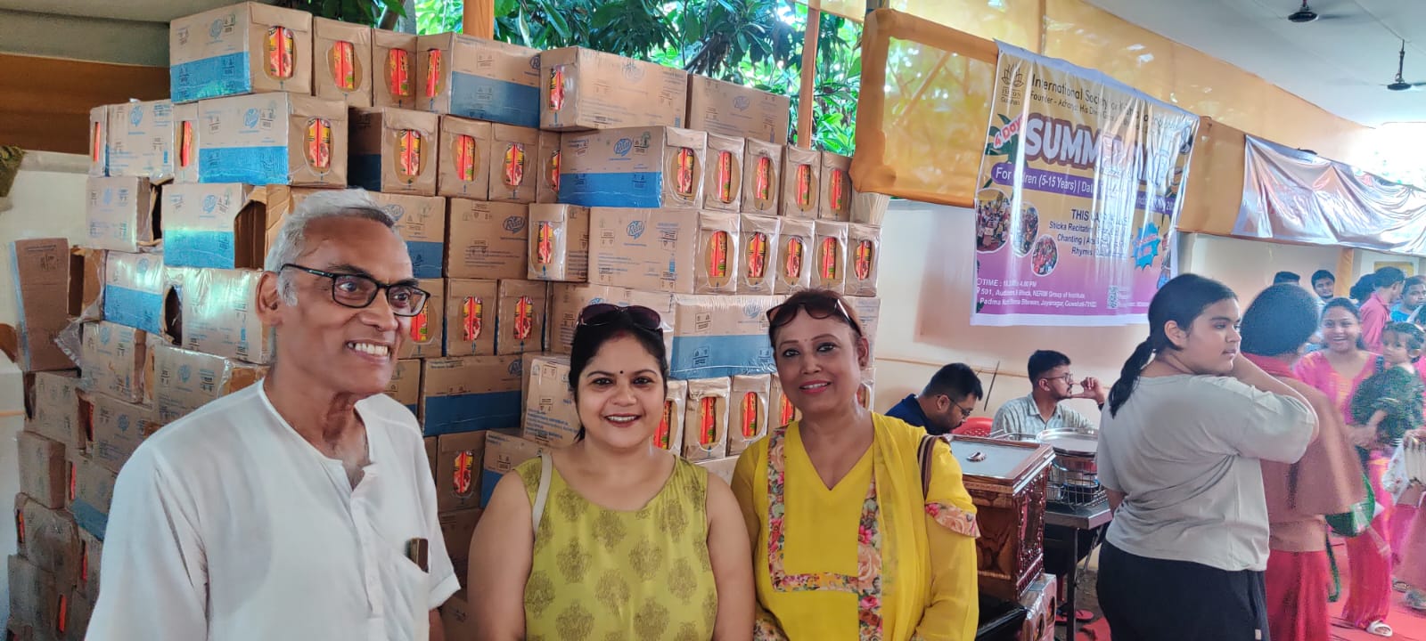 Read more about the article Juice Distribution at Rath Jatra