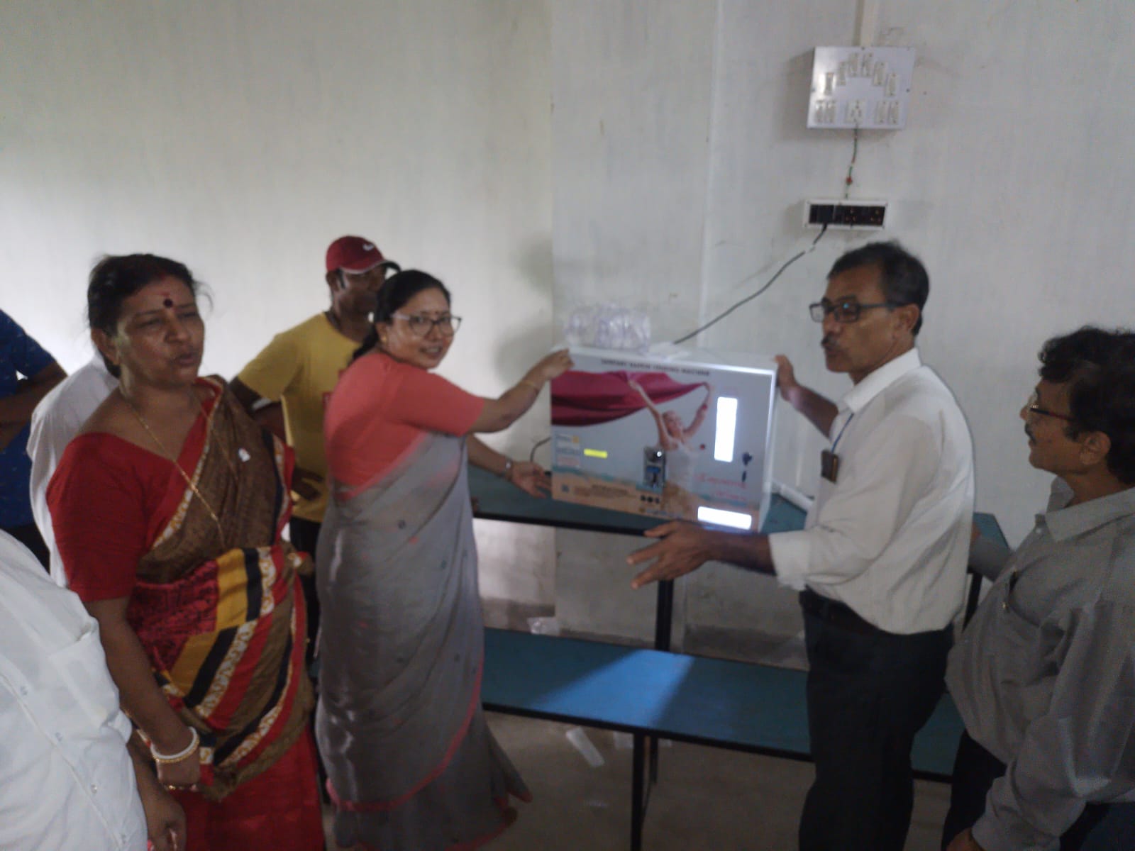 Read more about the article Distribution of Sanitary Napkin Vending Machine to empower women