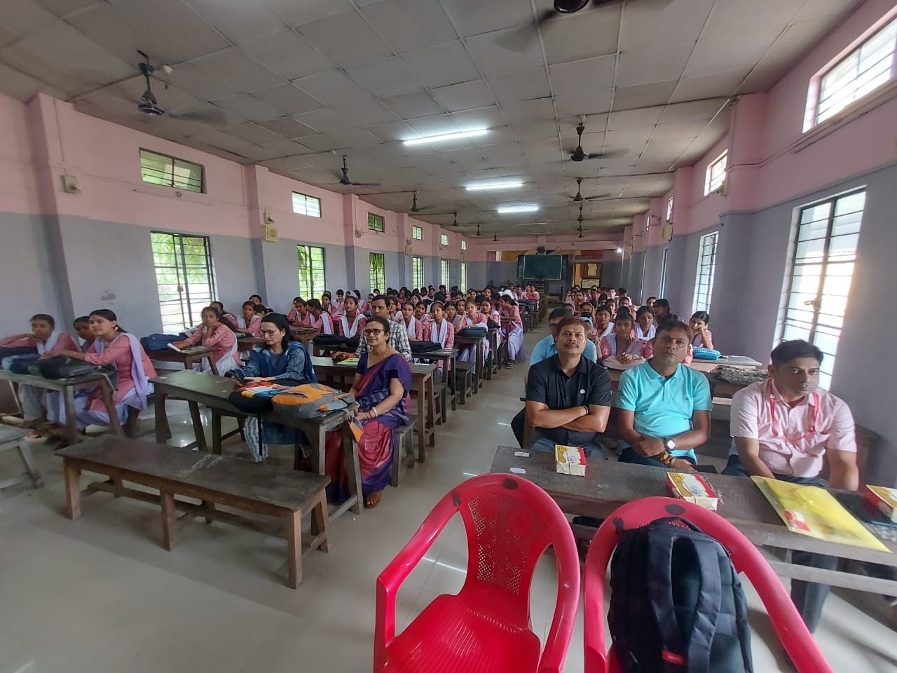 Read more about the article Distributed 8 pairs of desks and benches at Women’s College, Shillongpatty, Silchar.