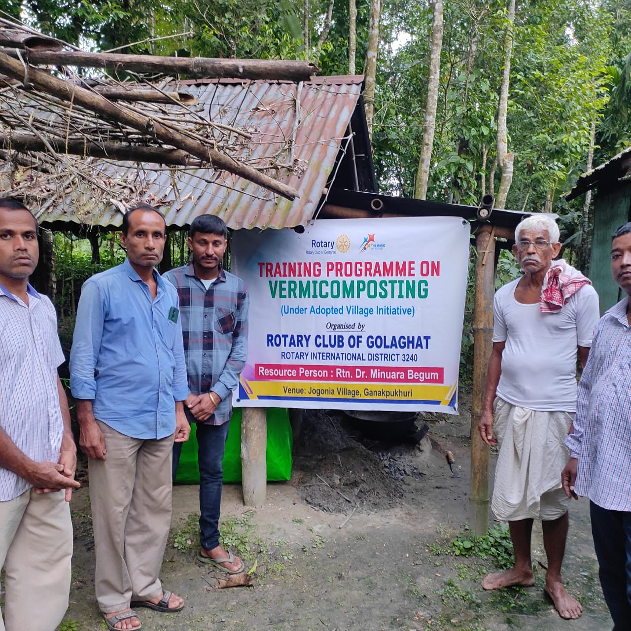 Read more about the article Training on Vermicomposting under Adopted Village Initiatives: