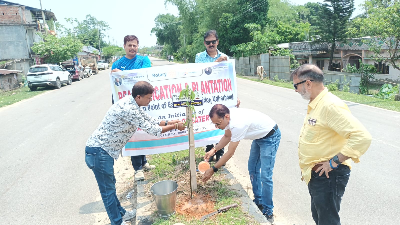 Read more about the article Mega Tree Plantation program at the tri-junction of East West Corridor and Airport