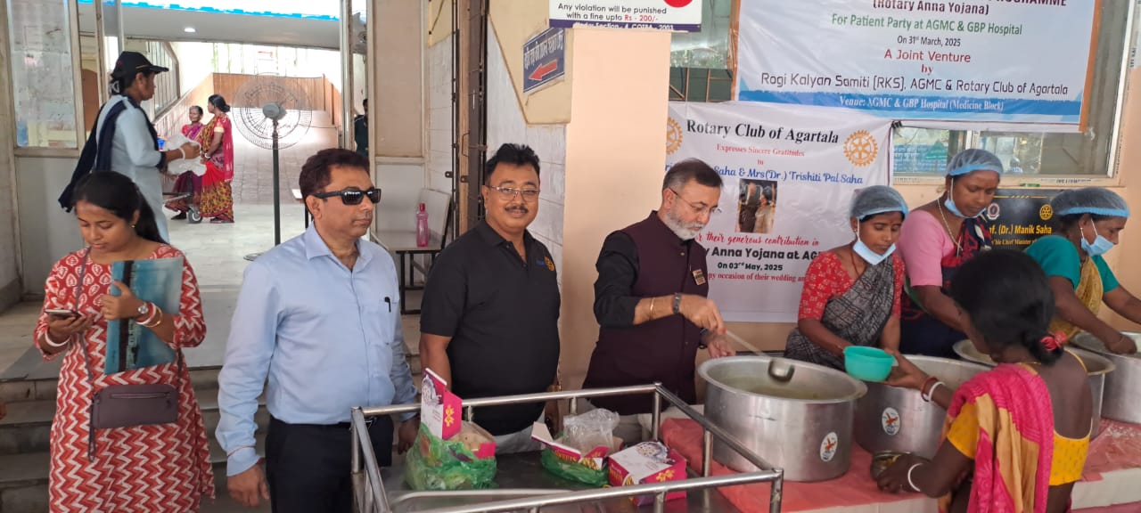 Read more about the article Visit of DG, DGE, DGN, DGND , DES and other district leaders in ‘Rotary Anna Yojana’