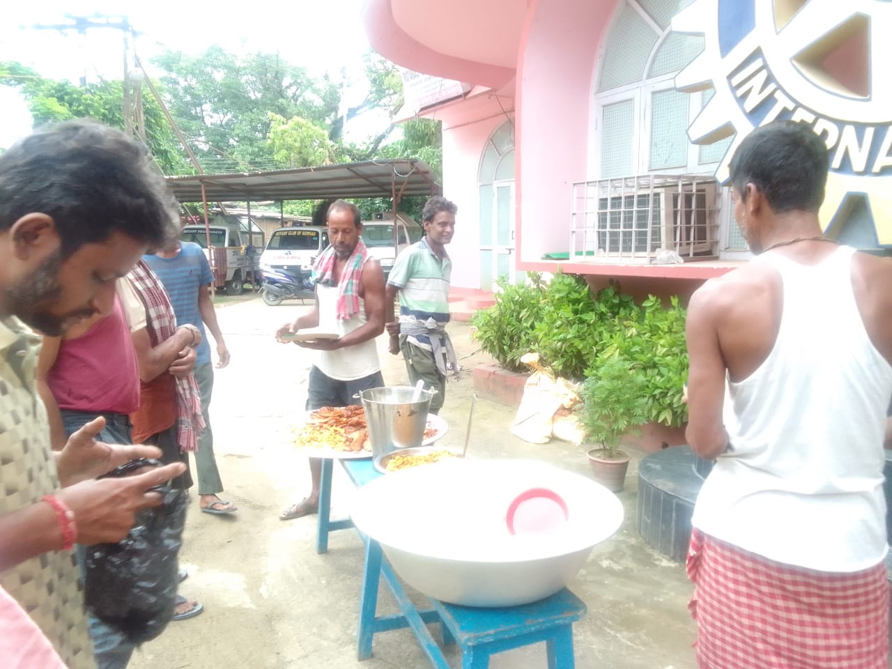 Read more about the article Food distribution
