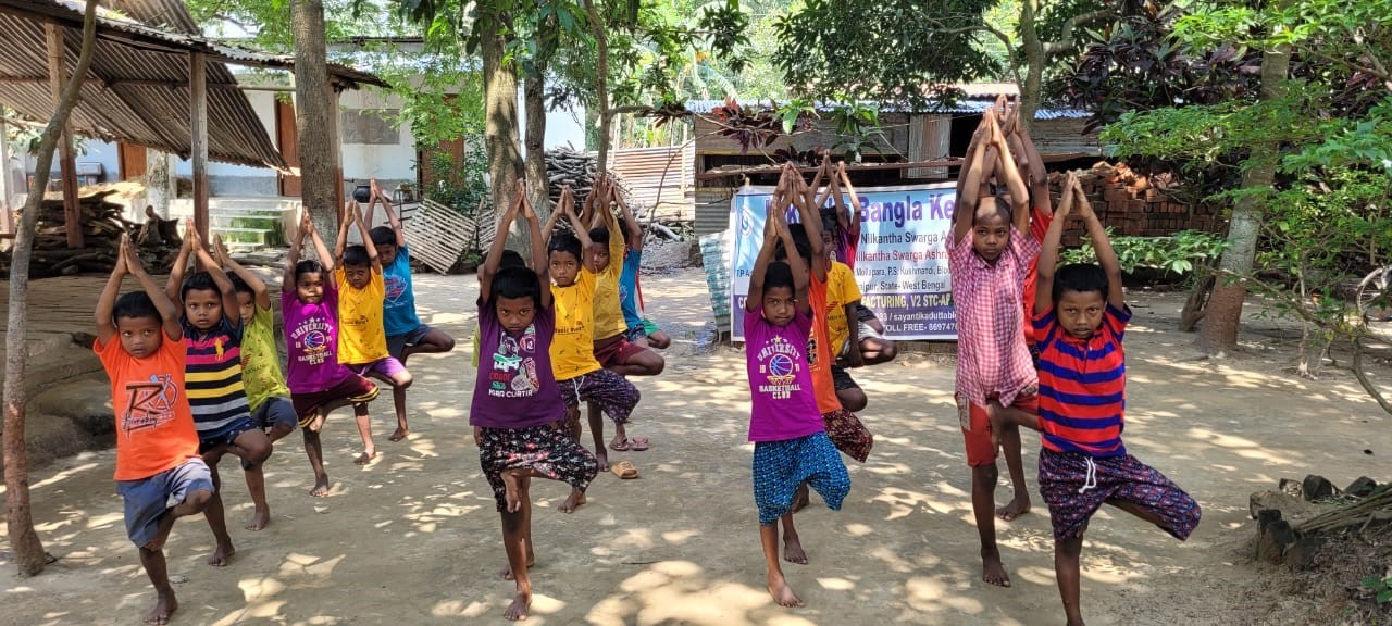 Read more about the article FOODS DISTRIBUTION AMONG ORPHANS