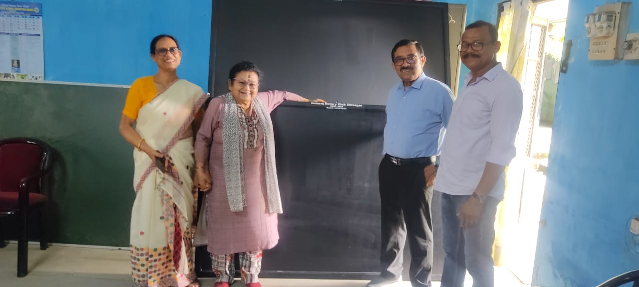 Read more about the article Donation of black board to Fulleswari Girls Higher secondary school