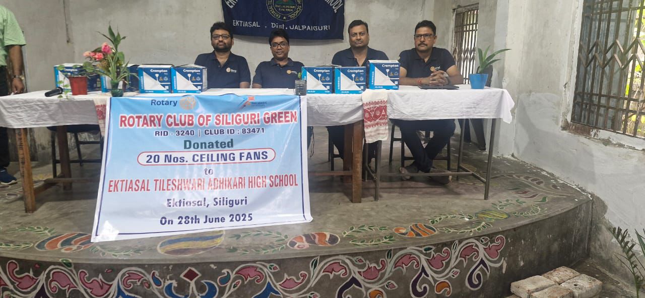 Read more about the article fan donation at ektiasal high school